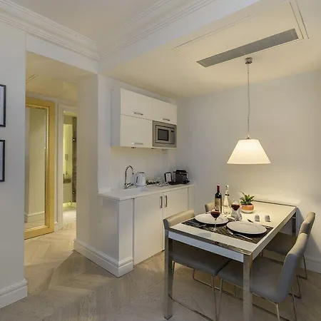 Atik Taksim 5*