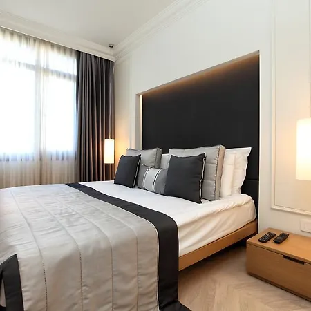 Hotel Lab Taksim 15 3*